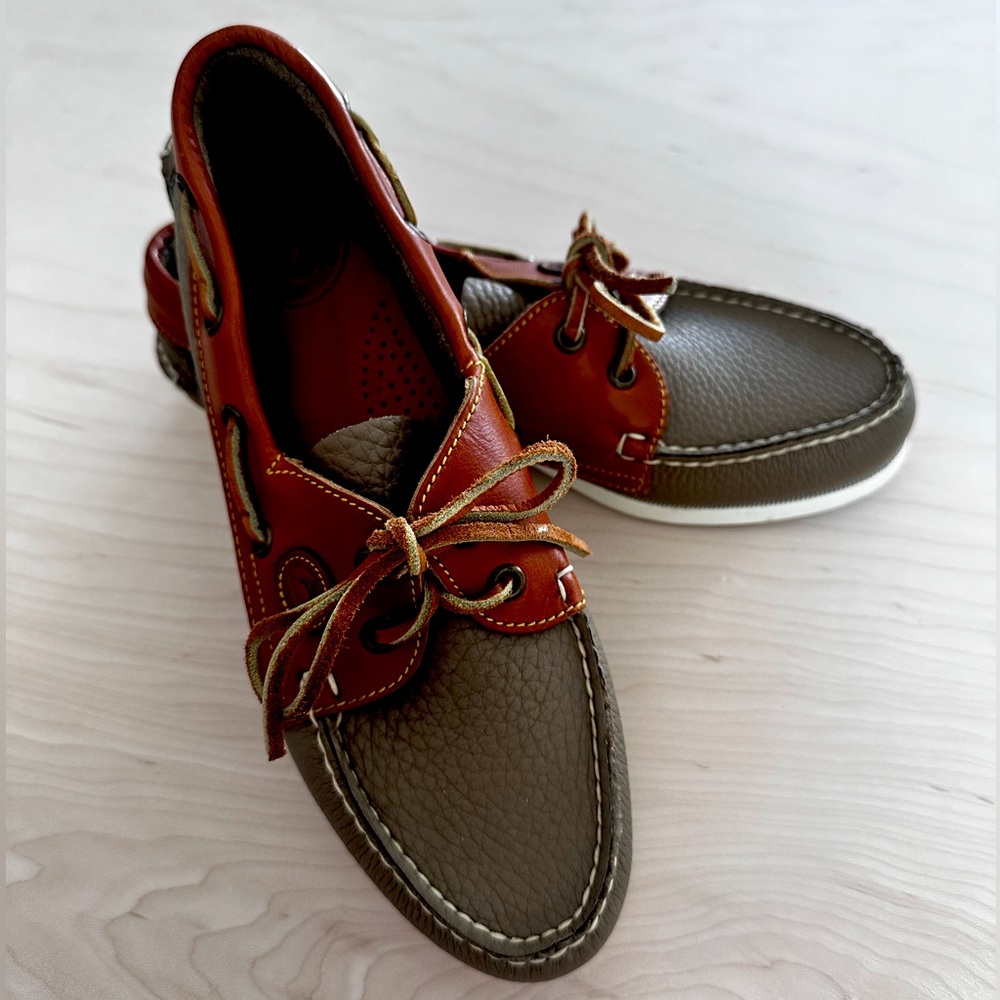 Vintage Leather Dooney & Bourke Boat Shoes